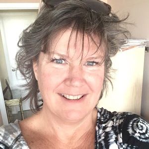 Meet your Posher, Deirdre